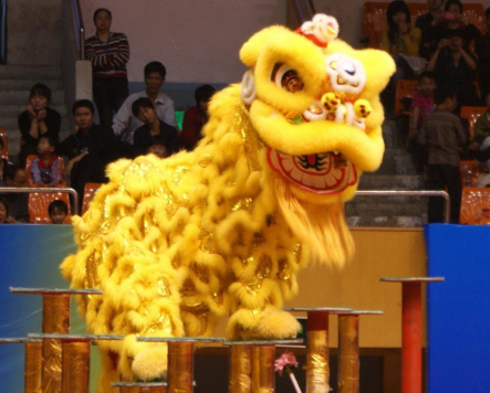 舞狮表演你喜欢吗?收费情况怎样?(图1) 舞狮表演你喜欢吗?收费情况怎样?(图1)